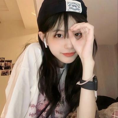 八月夜与雾海报