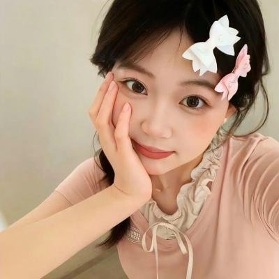 美丽新世界2：女王任务海报